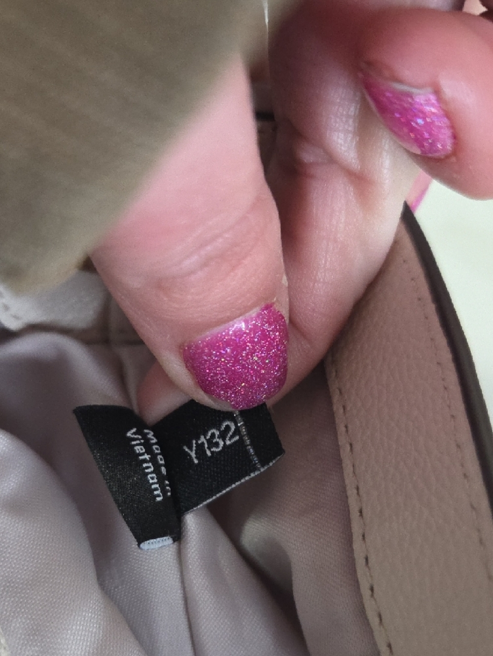 kate spade cream shearling tote with striped adjustable strap - Picture 4 of 6